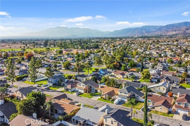 28630 Newcastle, Highland, CA 92346