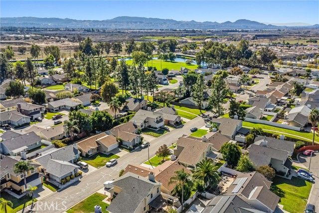 28630 Newcastle, Highland, CA 92346