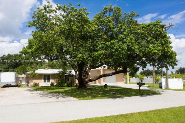 1418 Shirley Dr, Other City - In The State Of Florida, FL 33917
