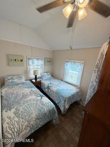 28 2nd Lane, Seaside Park, NJ 08752