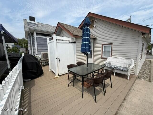 28 2nd Lane, Seaside Park, NJ 08752