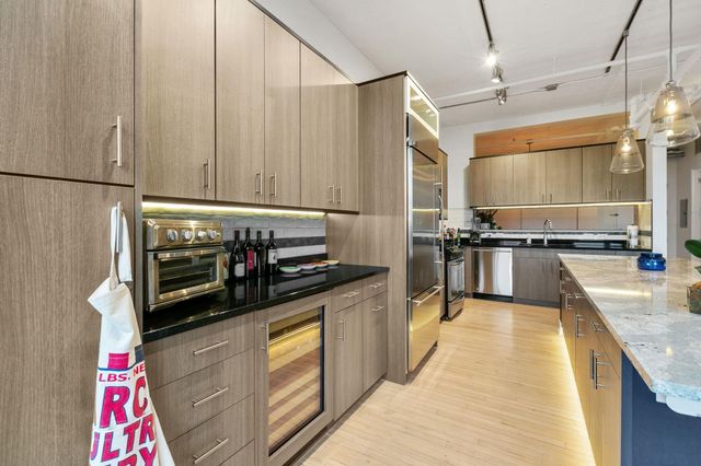 290 Market Street 702, Minneapolis, MN 55405