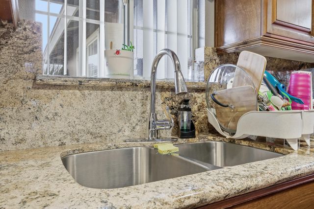 471 N Delta Street, Porterville, CA 93257