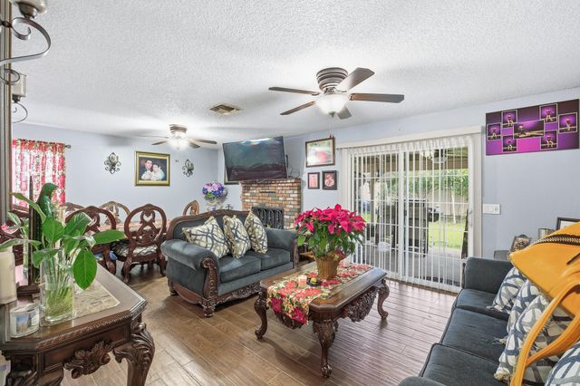 471 N Delta Street, Porterville, CA 93257