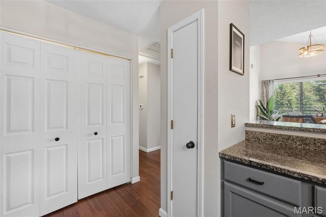 704 Hemingway Lane E, Weldon Spring, MO 63304