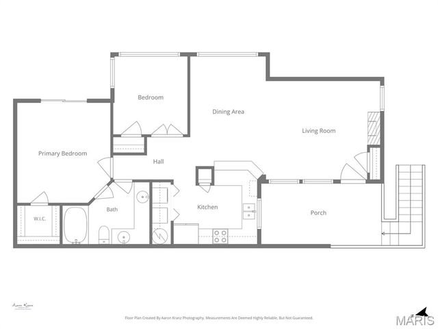 704 Hemingway Lane E, Weldon Spring, MO 63304
