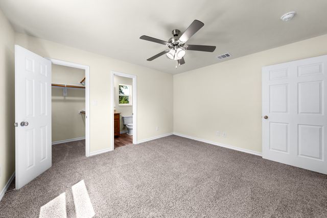 913 Red Oak Drive, West Tawakoni, TX 75474