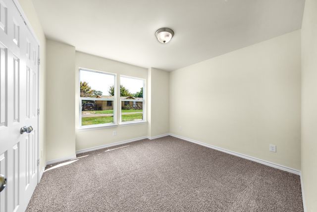 913 Red Oak Drive, West Tawakoni, TX 75474