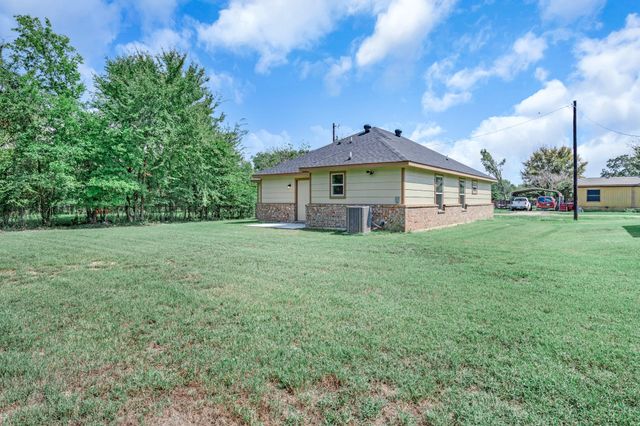913 Red Oak Drive, West Tawakoni, TX 75474