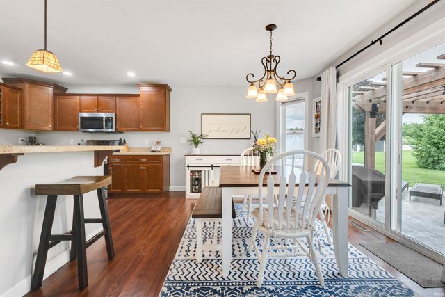 69219 Woodridge Court, New Paris, IN 46553