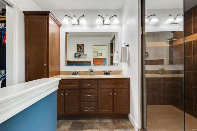 69219 Woodridge Court, New Paris, IN 46553