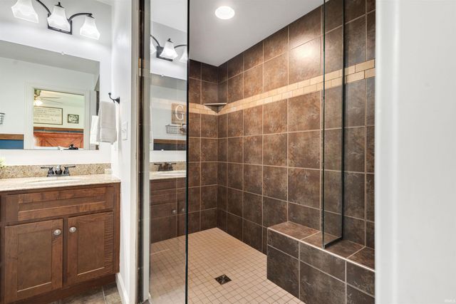69219 Woodridge Court, New Paris, IN 46553