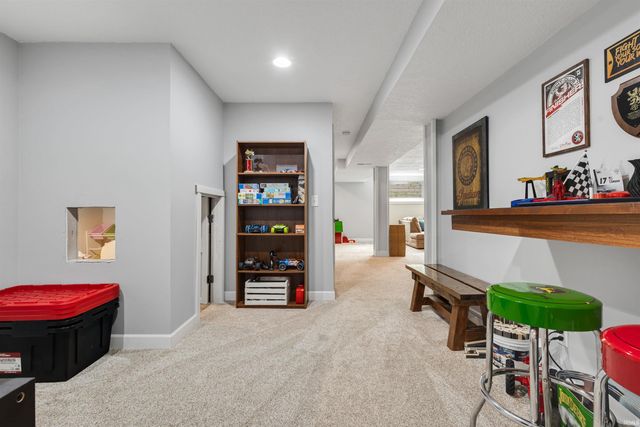 69219 Woodridge Court, New Paris, IN 46553