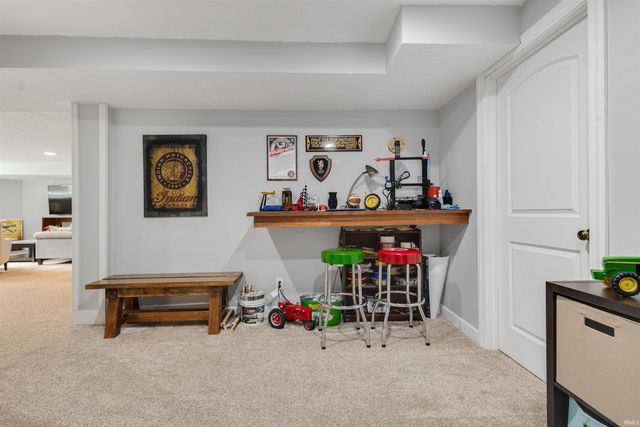 69219 Woodridge Court, New Paris, IN 46553