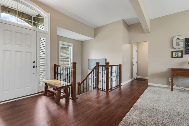 69219 Woodridge Court, New Paris, IN 46553