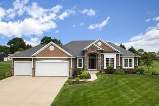 69219 Woodridge Court, New Paris, IN 46553