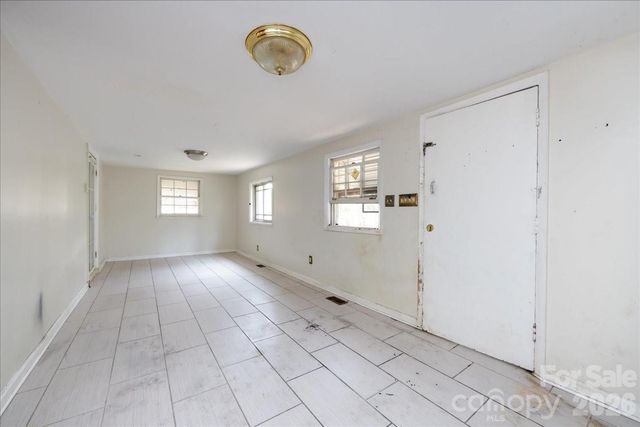 1628 Eastway Drive, Charlotte, NC 28205