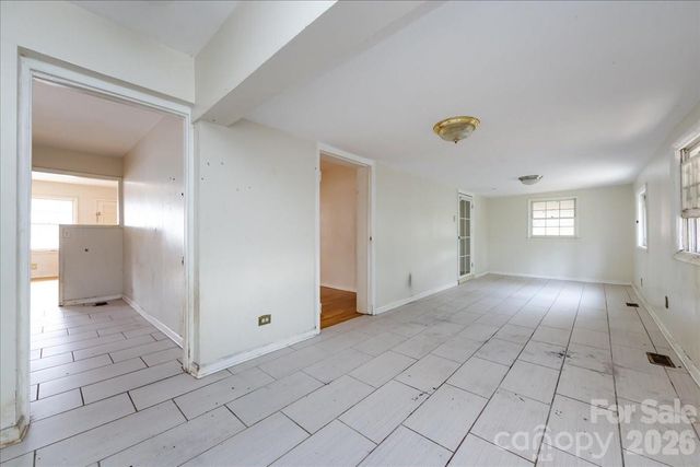 1628 Eastway Drive, Charlotte, NC 28205