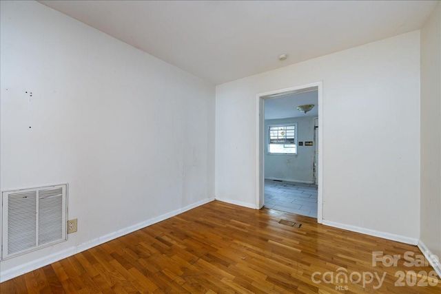 1628 Eastway Drive, Charlotte, NC 28205