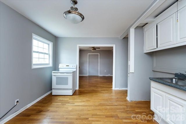 1628 Eastway Drive, Charlotte, NC 28205