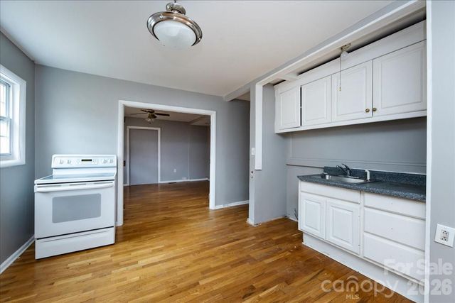 1628 Eastway Drive, Charlotte, NC 28205