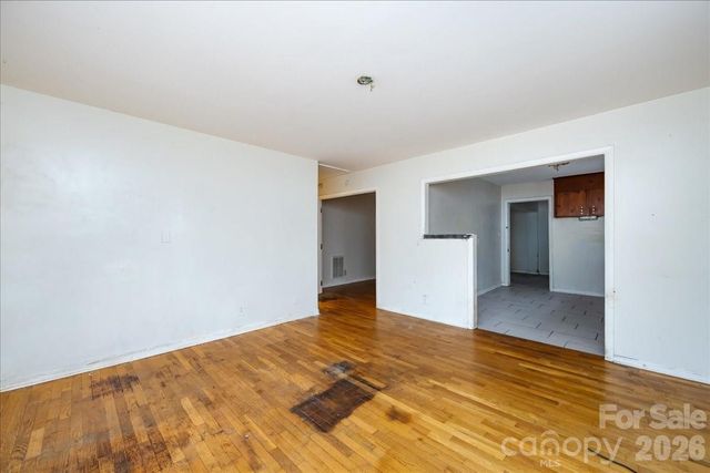 1628 Eastway Drive, Charlotte, NC 28205