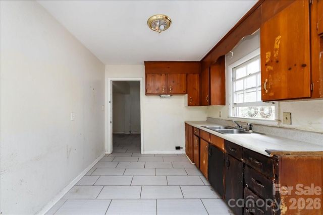 1628 Eastway Drive, Charlotte, NC 28205