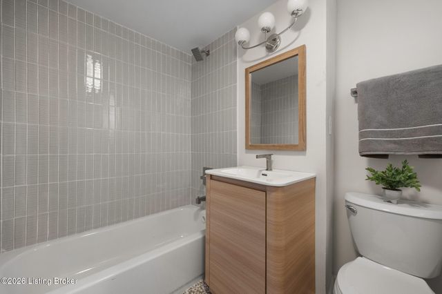 618 E Breckinridge St, Louisville, KY 40203