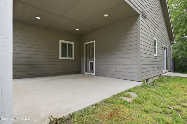 106 11th ST, Priest River, ID 83856