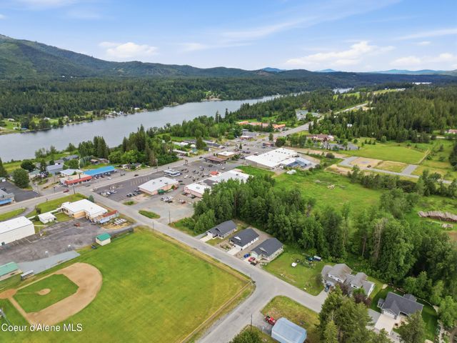 106 11th ST, Priest River, ID 83856