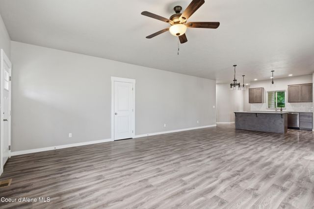 106 11th ST, Priest River, ID 83856
