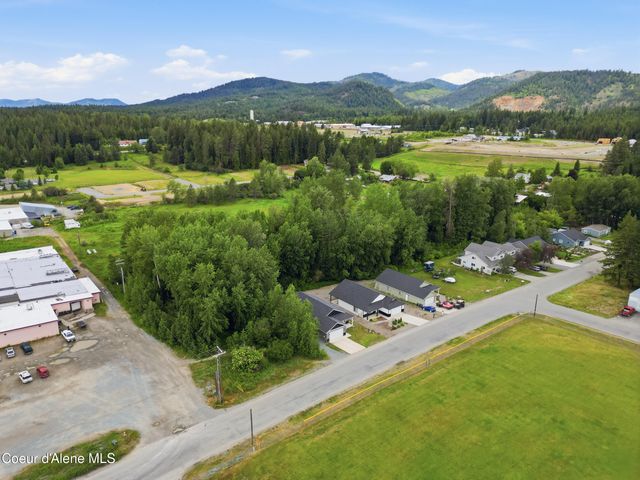 106 11th ST, Priest River, ID 83856