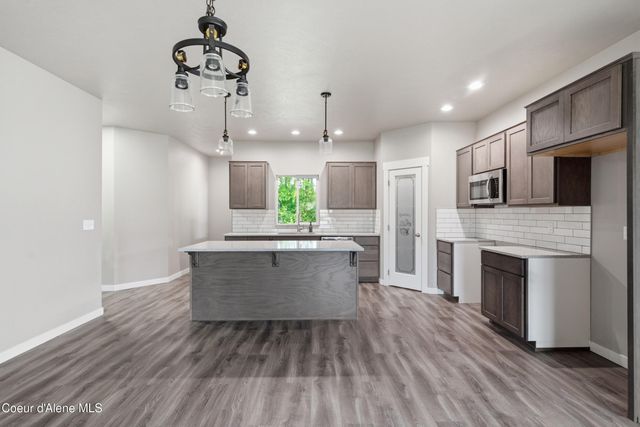 106 11th ST, Priest River, ID 83856