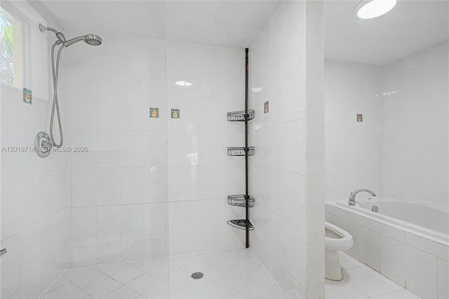 8888 Collins Ave 115, Surfside, FL 33154