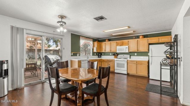37859 Tamara Place, Palmdale, CA 93550