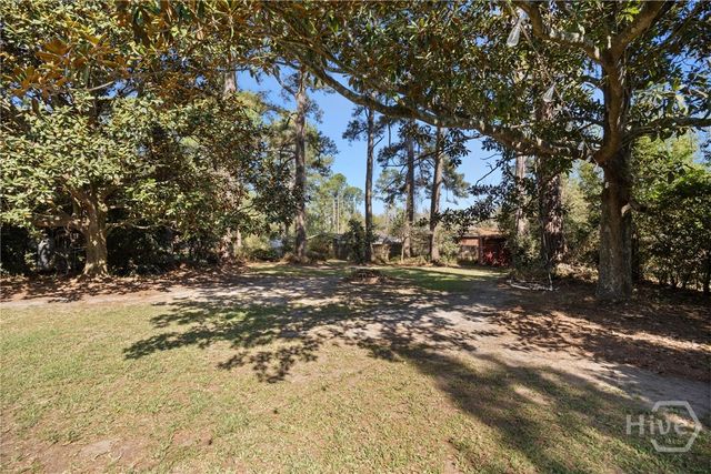 68 Azalea Avenue, Garden City, GA 31408