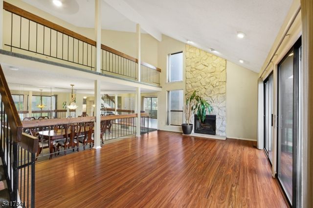 29 Westgate Dr, Edison Twp., NJ 08820