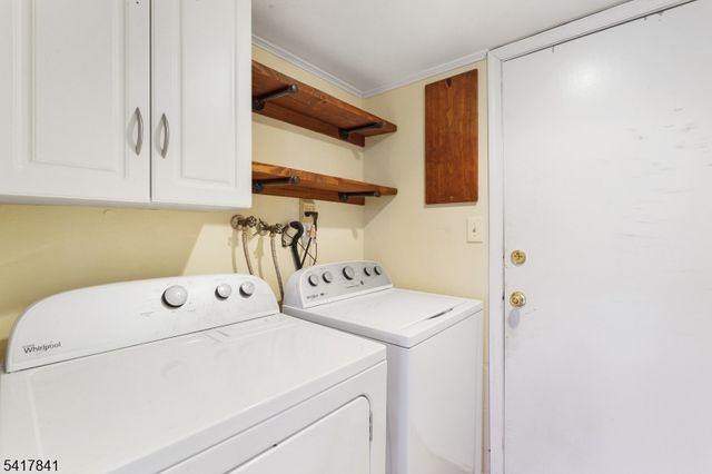 29 Westgate Dr, Edison Twp., NJ 08820