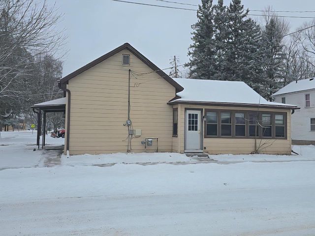 231 E CENTER STREET, Shawano, WI 54166
