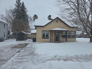 231 E CENTER STREET, Shawano, WI 54166