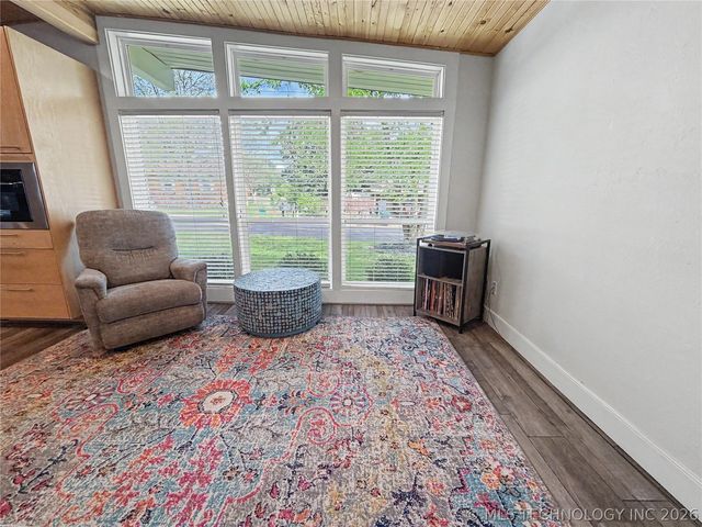 1002 Hillcrest Avenue, Tahlequah, OK 74464