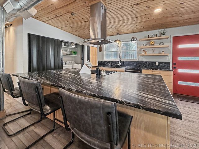1002 Hillcrest Avenue, Tahlequah, OK 74464