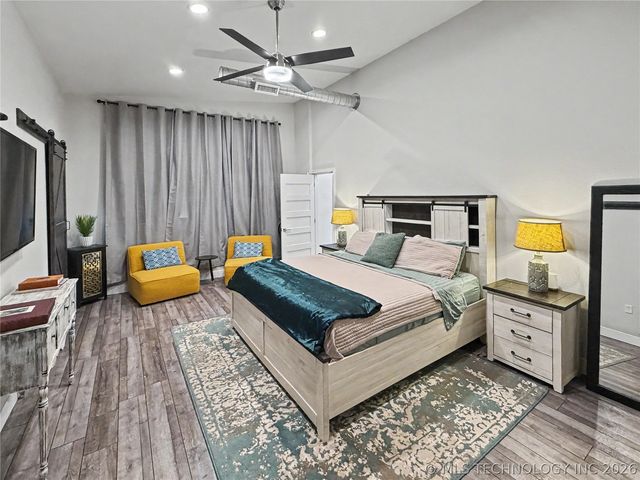 1002 Hillcrest Avenue, Tahlequah, OK 74464
