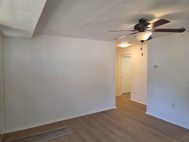 2501 LENNA AVENUE, Seffner, FL 33584