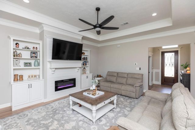 1880 Brenner Boulevard, Lumberton, TX 77657