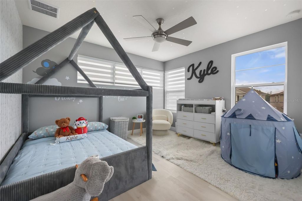 Image 11 of property listing at 2518 EMPRESS DRIVE, Kissimmee, FL 34741