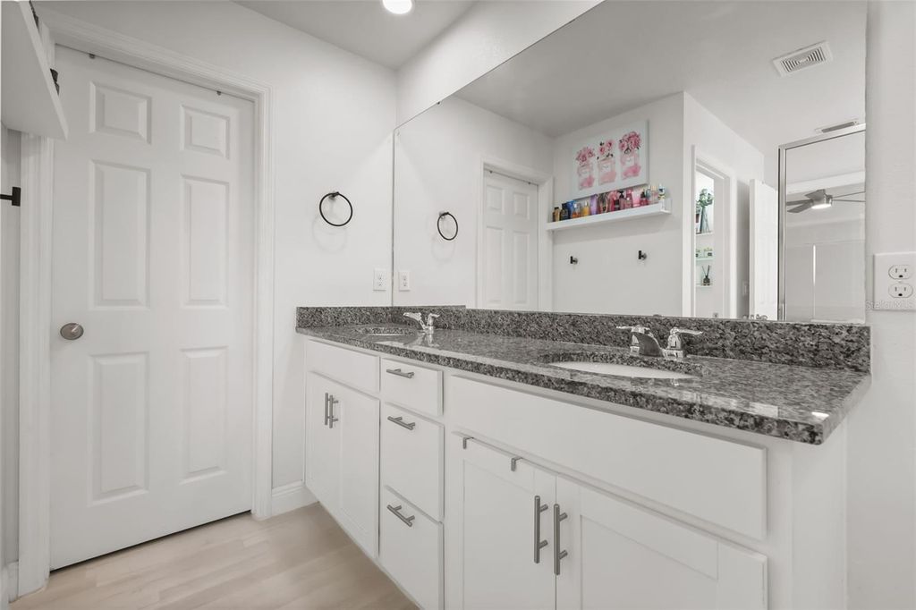 Image 26 of property listing at 2518 EMPRESS DRIVE, Kissimmee, FL 34741