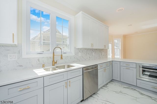 147 Old Bridge Tpke, East Brunswick Twp., NJ 08816