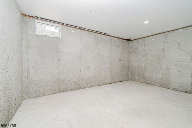 147 Old Bridge Tpke, East Brunswick Twp., NJ 08816