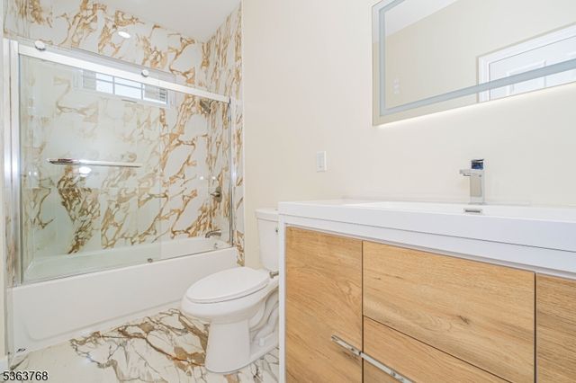 147 Old Bridge Tpke, East Brunswick Twp., NJ 08816